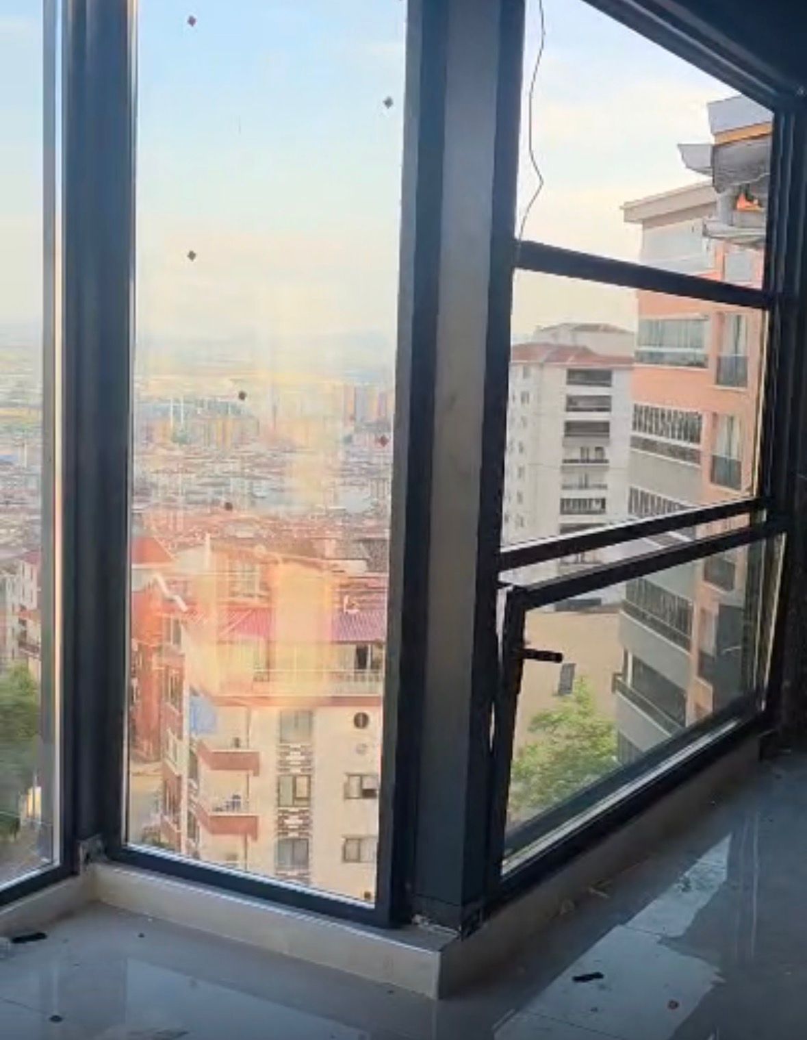 DIAMOND GİYOTİN CAM SİSTEMLERİ